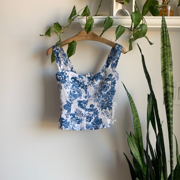 ❌[SOLD]❌Reformation Garten Top || Olympia - Picture 16 of 16